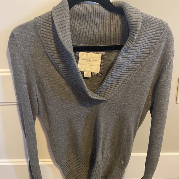 American Eagle sweater - Picture 3 of 4
